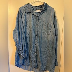 Ava & Viv Light Denim Button-up Long Sleeve Top